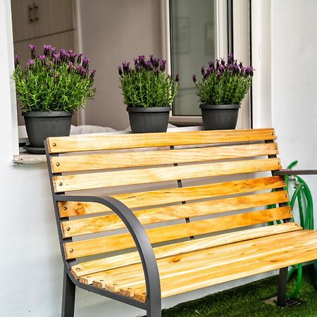 Lux Garden Apartment Near Acropolis In The Heart Of Atenas Exterior foto