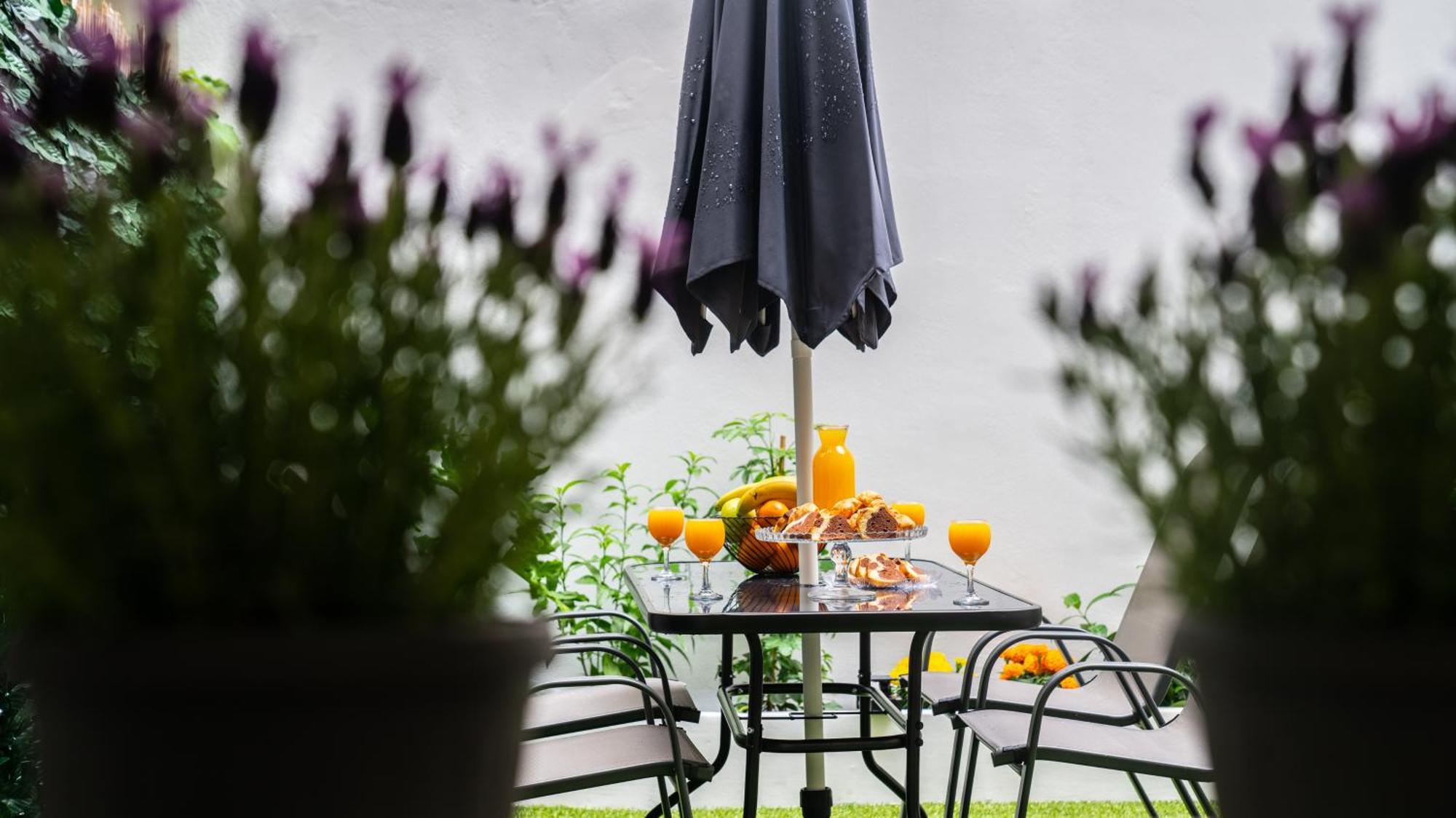 Lux Garden Apartment Near Acropolis In The Heart Of Atenas Exterior foto
