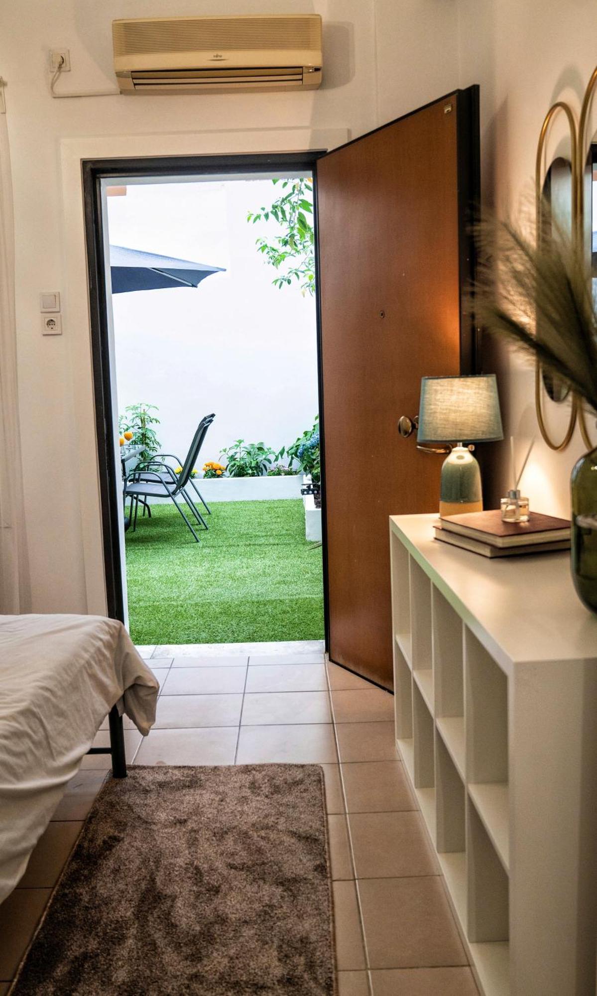 Lux Garden Apartment Near Acropolis In The Heart Of Atenas Exterior foto